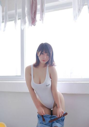 韩国电影漂亮保姆_HD免费播放